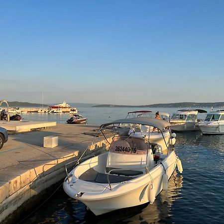 Amaizing Apartment Near Airport Kaštel Štafilić エクステリア 写真