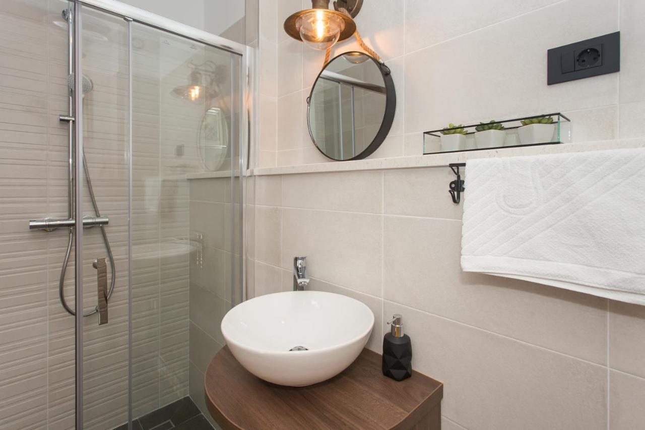 Amaizing Apartment Near Airport Kaštel Štafilić エクステリア 写真